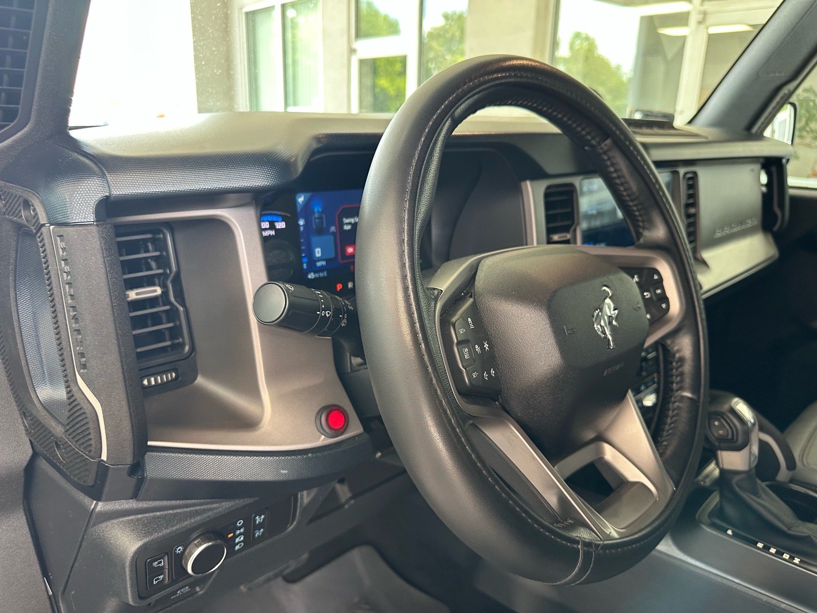 Certified 2022 Ford Bronco Outer Banks w/ Sasquatch Package AWD/4WD image 17