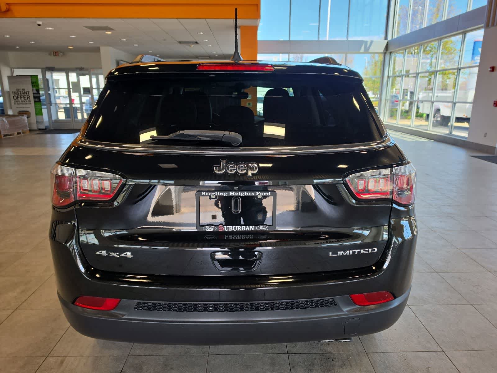 Used 2018 Jeep Compass Limited AWD/4WD image 11