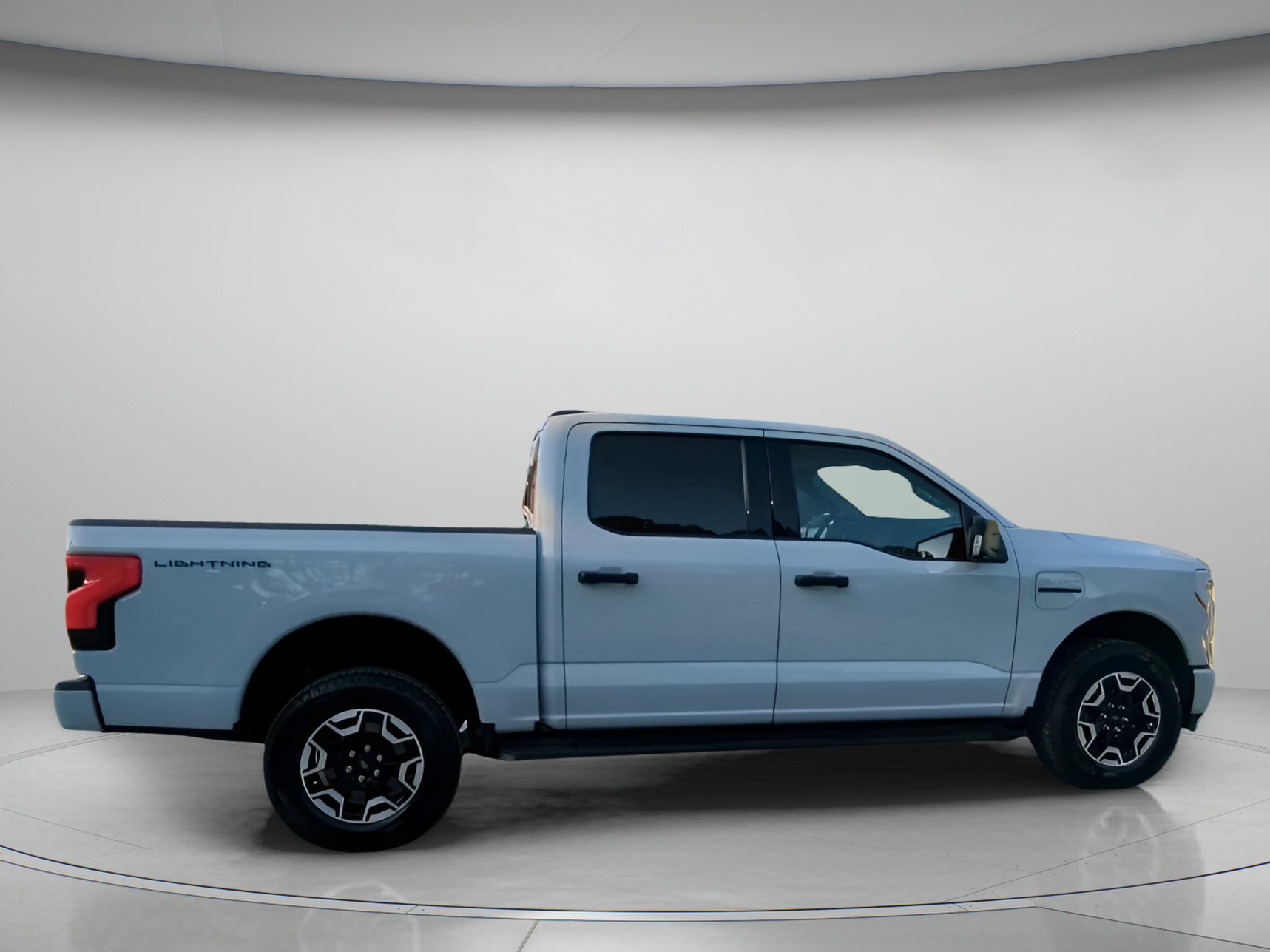 Certified 2023 Ford F150 Lightning XLT AWD/4WD image 31