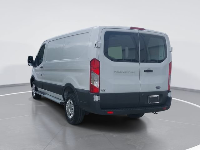 Certified 2025 Ford Transit 250 Low Roof w/ Exterior Upgrade Package RWD image 5