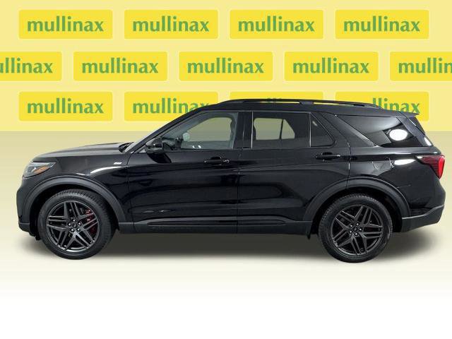 Certified 2025 Ford Explorer ST-Line w/ Premium Package image 2