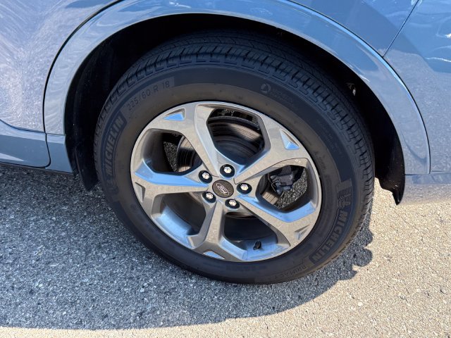 Certified 2023 Ford Escape ST-Line w/ Tech Pack #1 AWD/4WD image 5