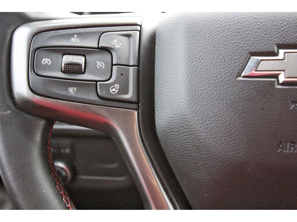 Used 2023 Chevrolet Suburban RST w/ Luxury Package image 18