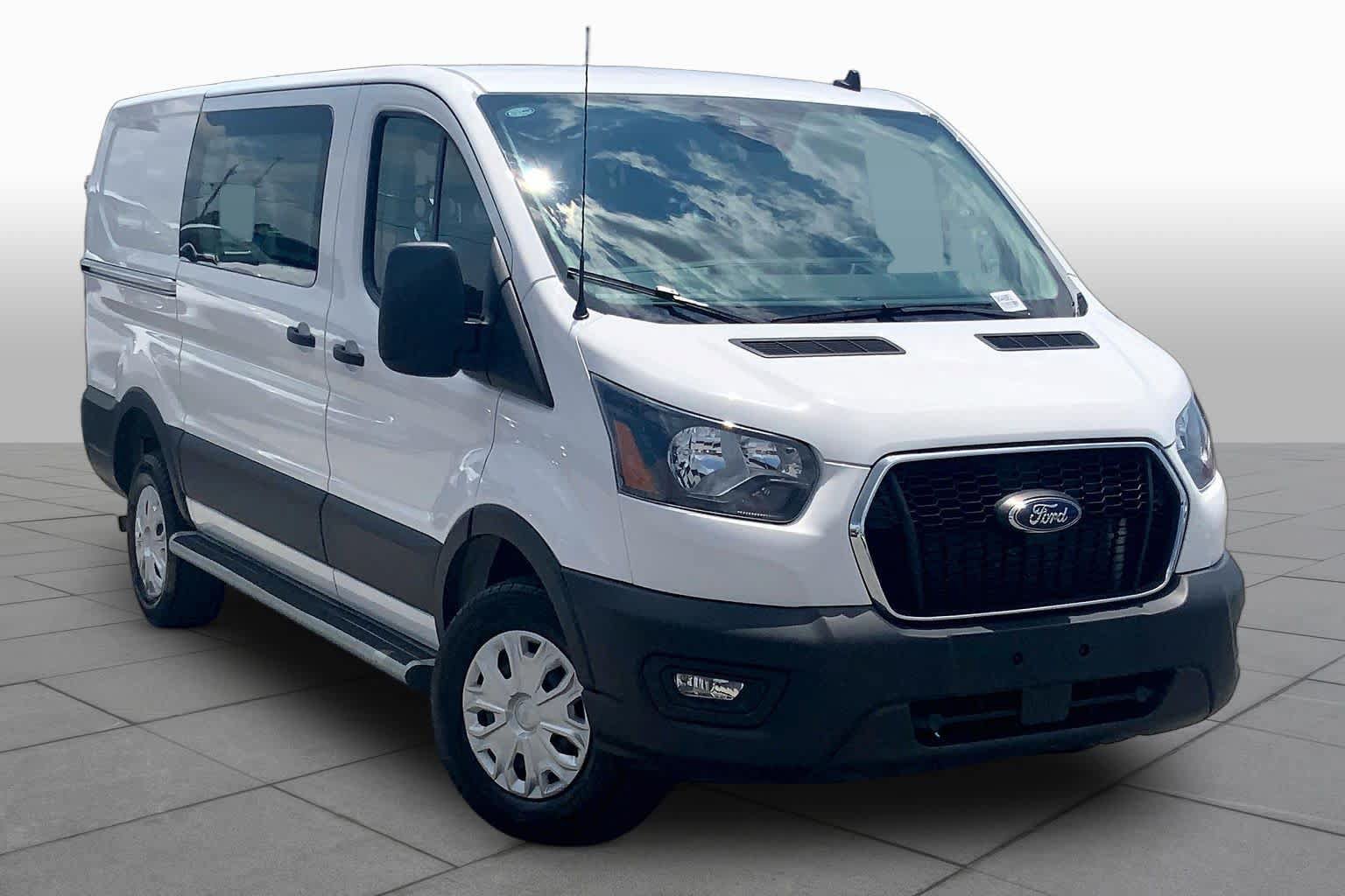 Certified 2025 Ford Transit 250 Low Roof w/ Exterior Upgrade Package RWD image 3