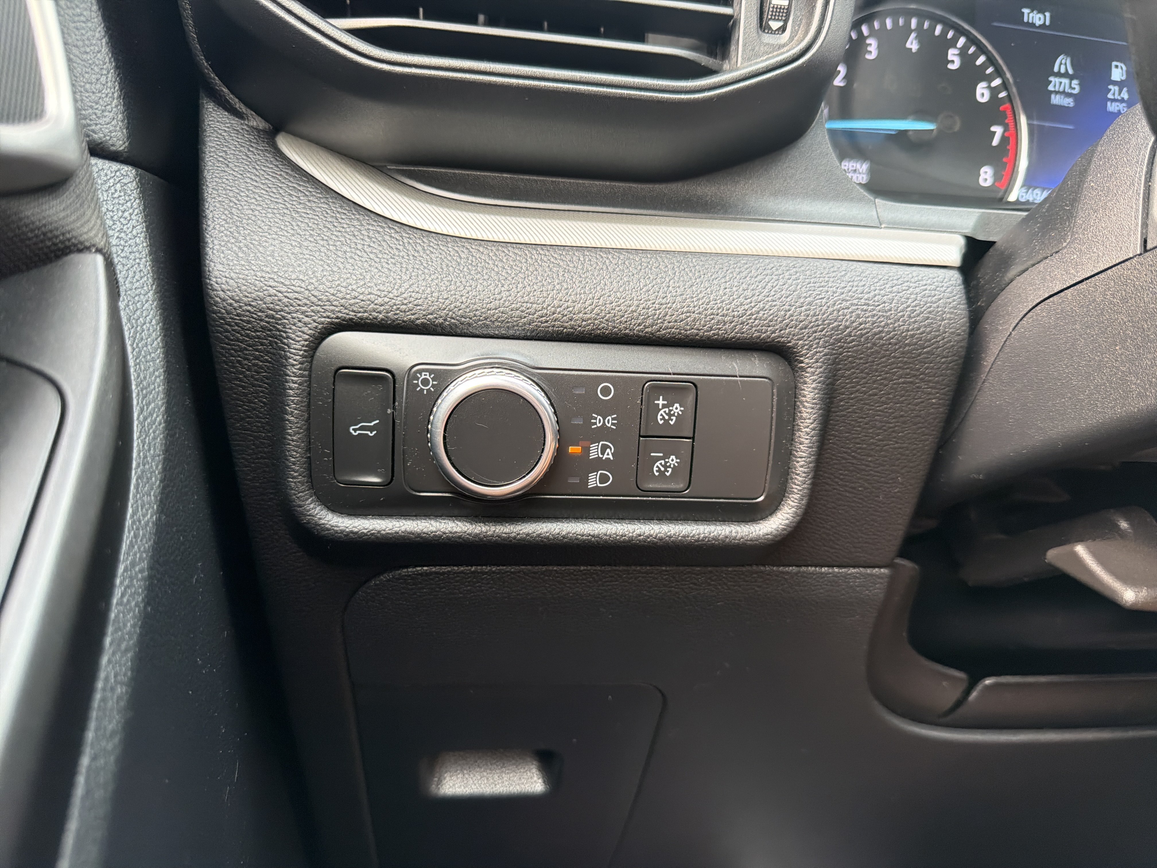 Certified 2020 Ford Explorer XLT AWD/4WD image 28
