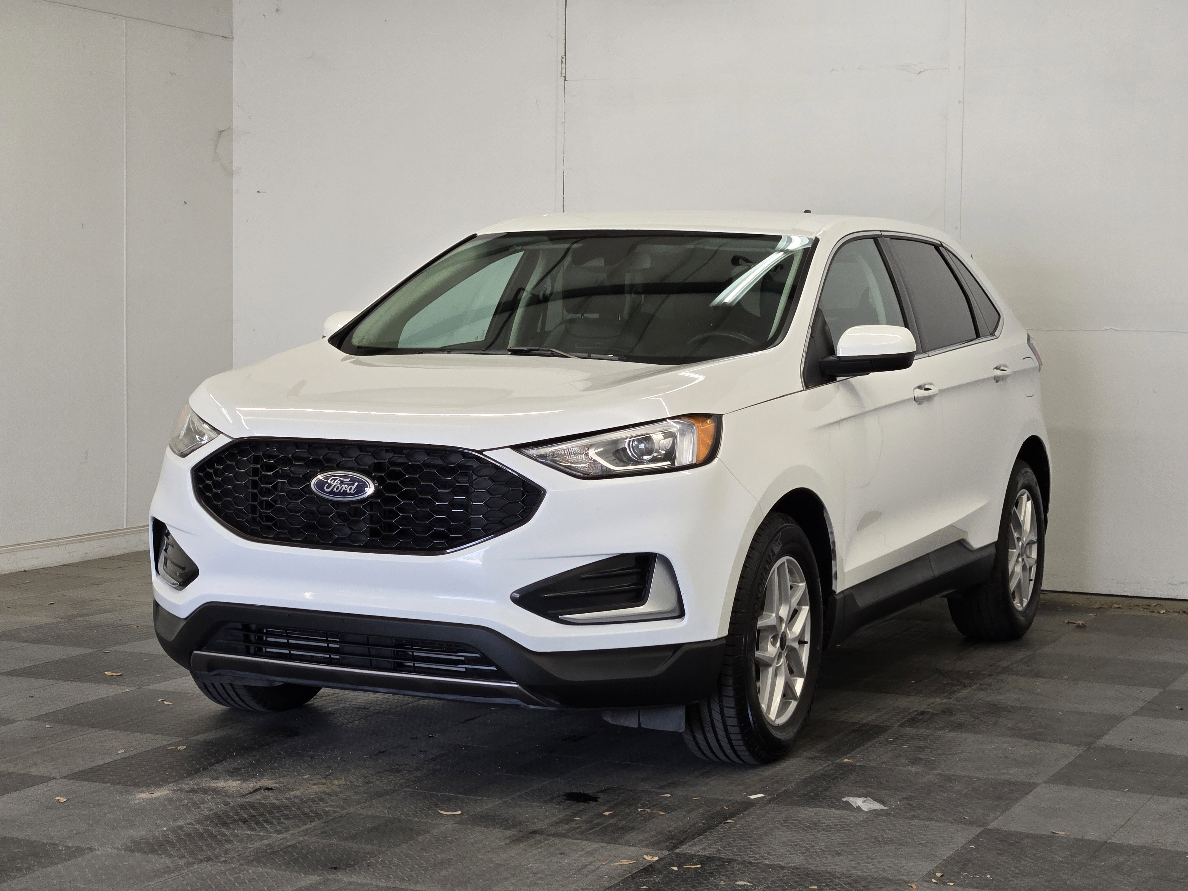 Certified 2023 Ford Edge SEL AWD/4WD video 4