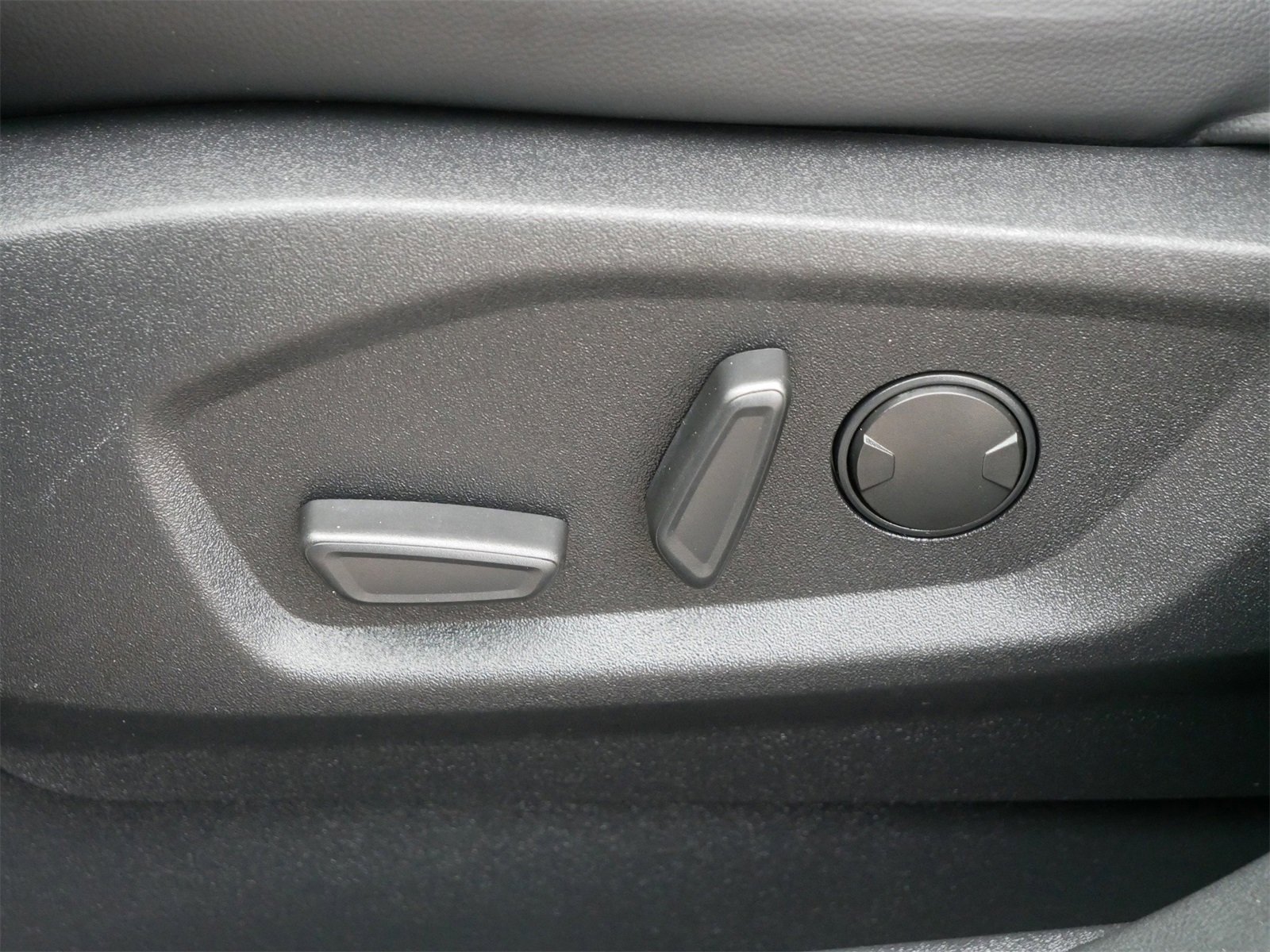 Certified 2024 Ford Edge SEL w/ Convenience Package image 13