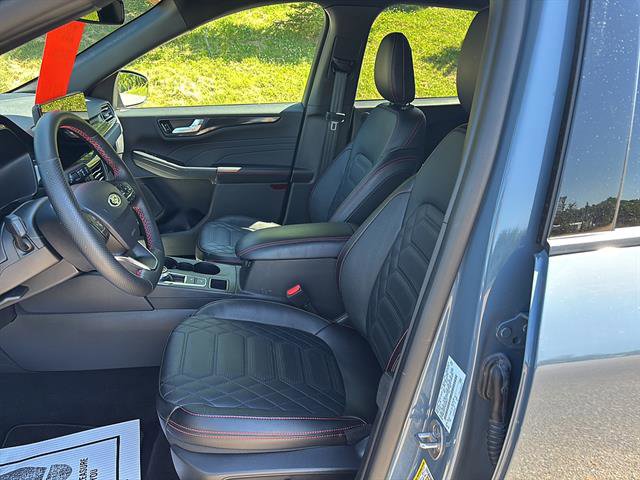 Certified 2024 Ford Escape ST-Line Elite w/ Premium Technology Package AWD/4WD image 11
