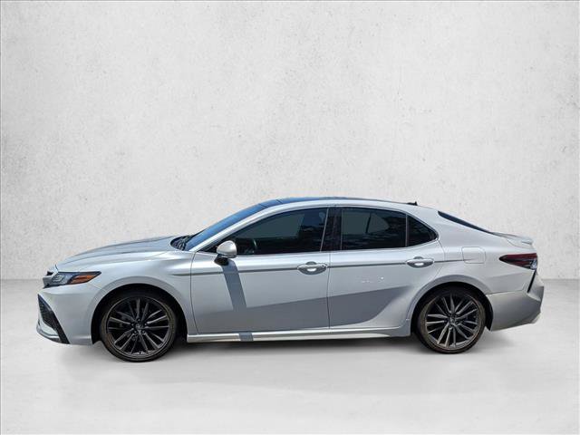 Used 2022 Toyota Camry XSE FWD image 9