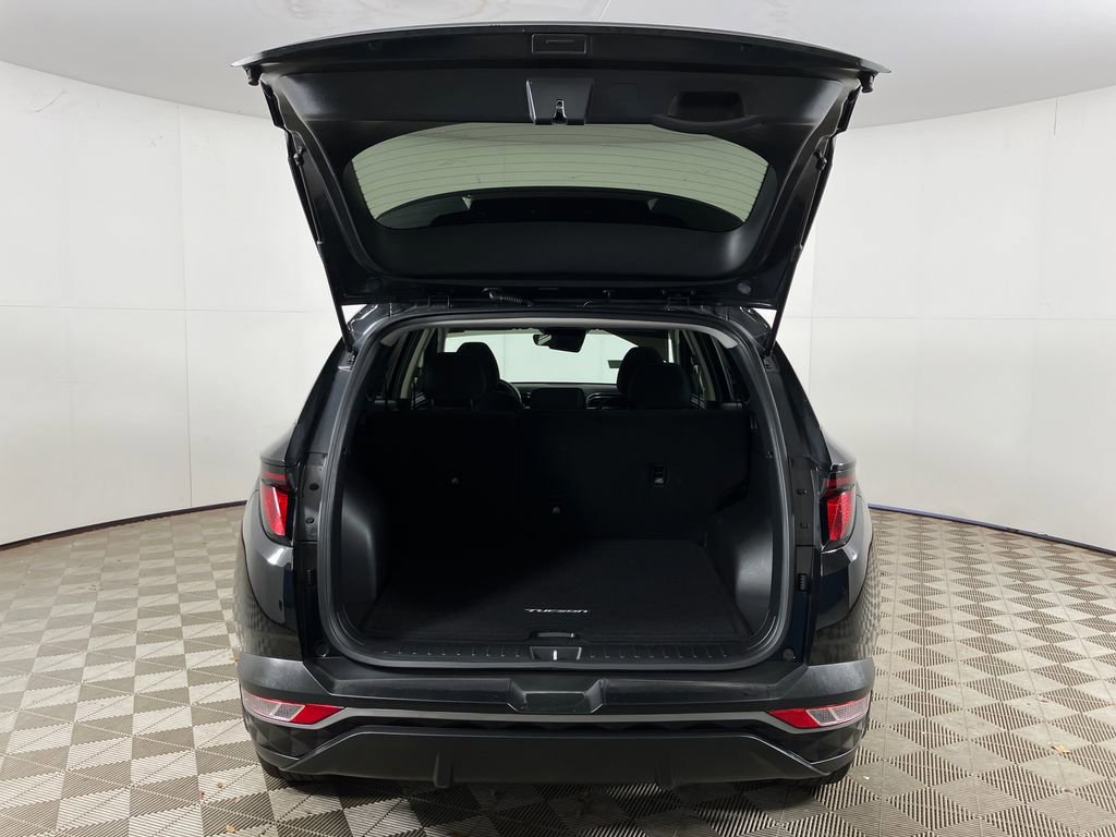 Used 2024 Hyundai Tucson SE image 25