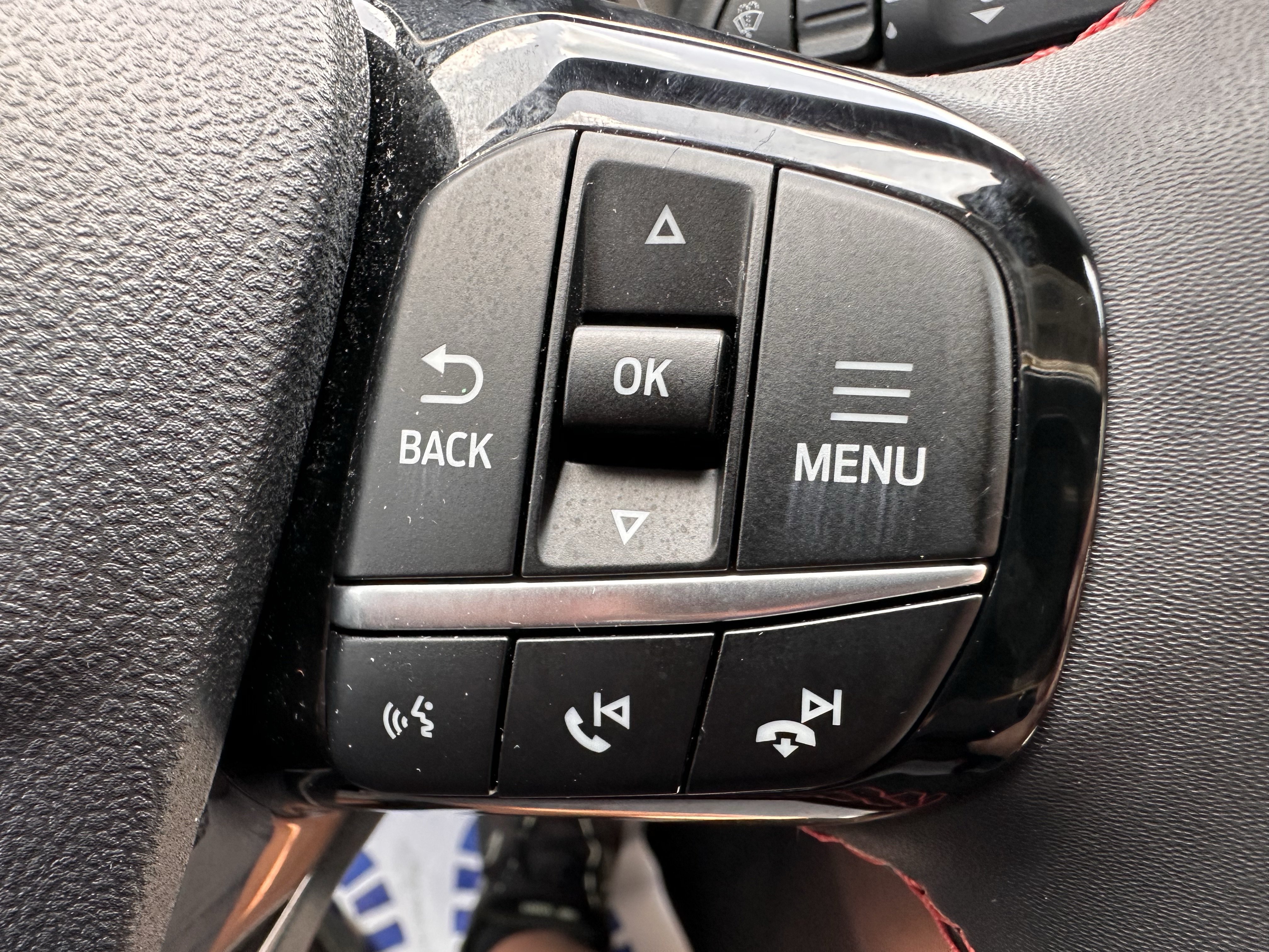 Certified 2022 Ford Escape SEL w/ SEL Stealth AWD Package image 22