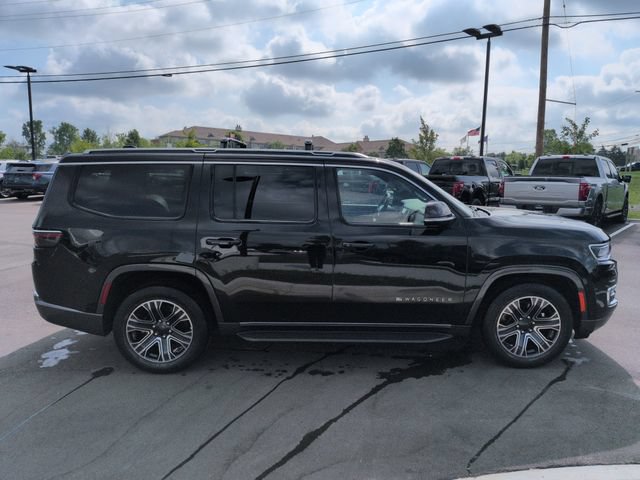Used 2022 Jeep Wagoneer Series III AWD/4WD image 6