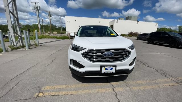 Certified 2022 Ford Edge SEL w/ Convenience Package AWD/4WD image 3