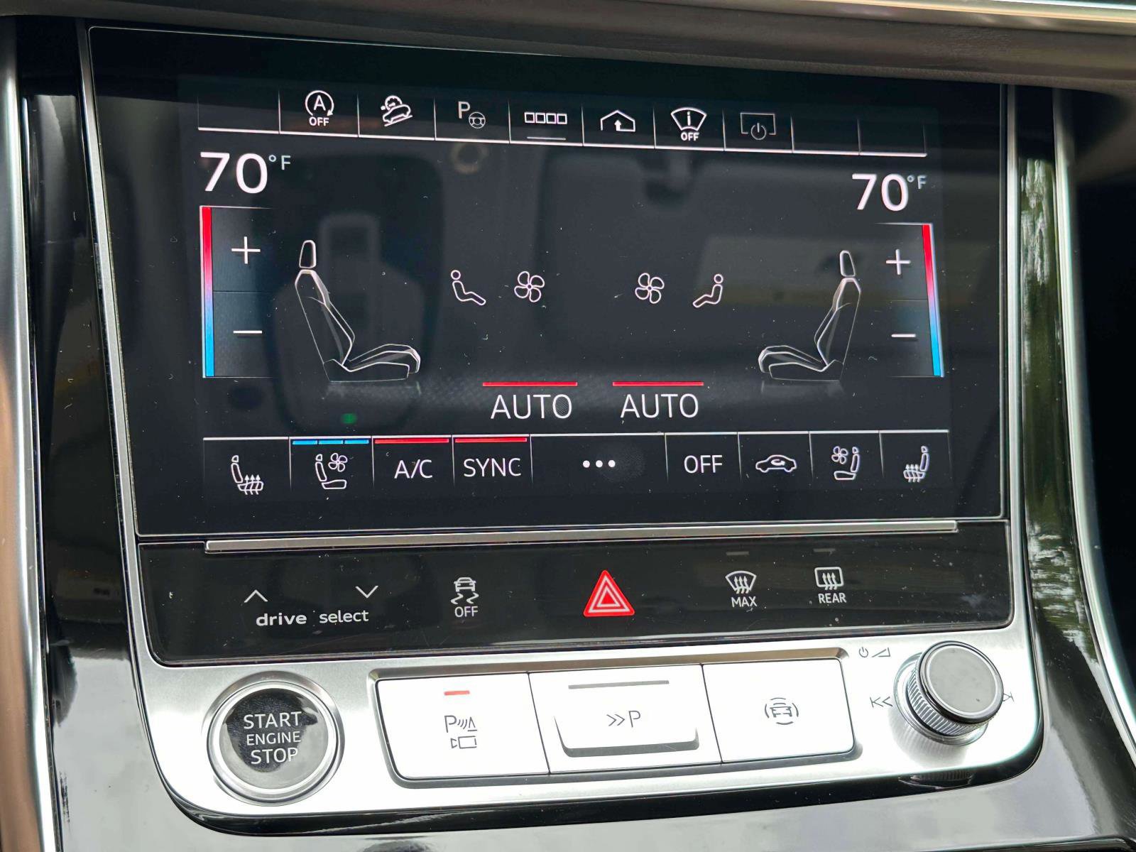 Used 2023 Audi Q8 Prestige w/ Prestige Package image 28