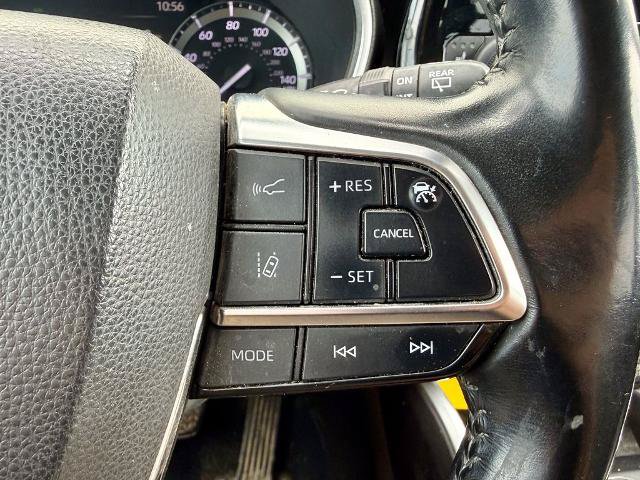 Used 2021 Toyota Highlander XLE AWD/4WD image 22