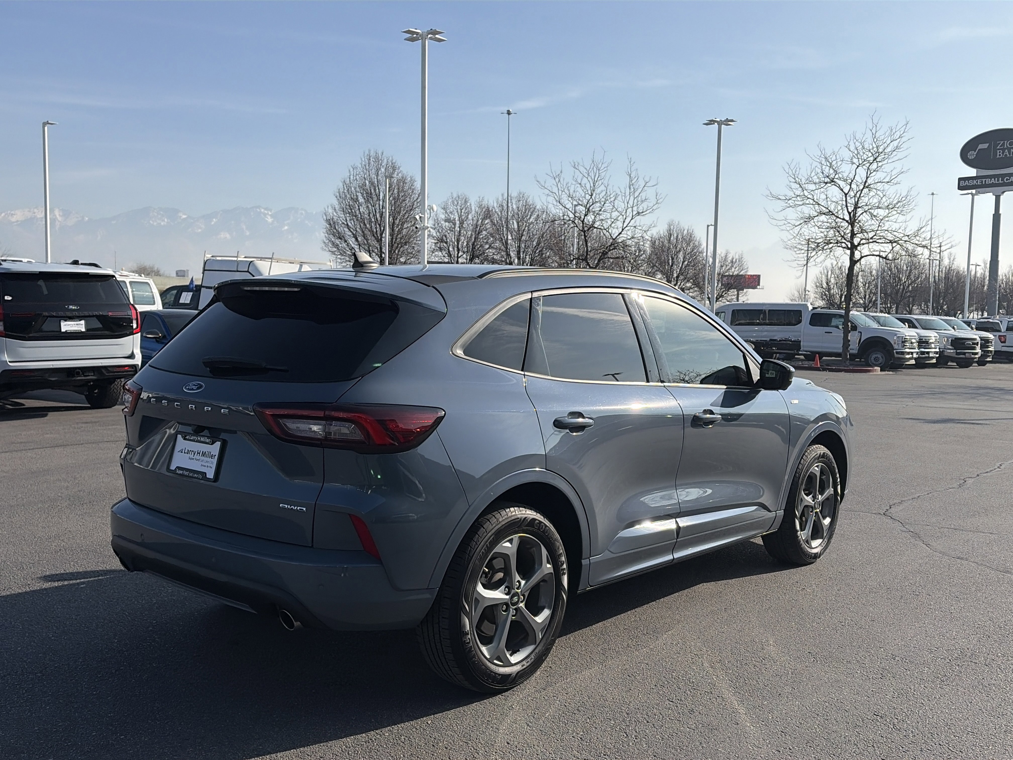 Certified 2023 Ford Escape ST-Line Select w/ Tech Pack #2 image 5