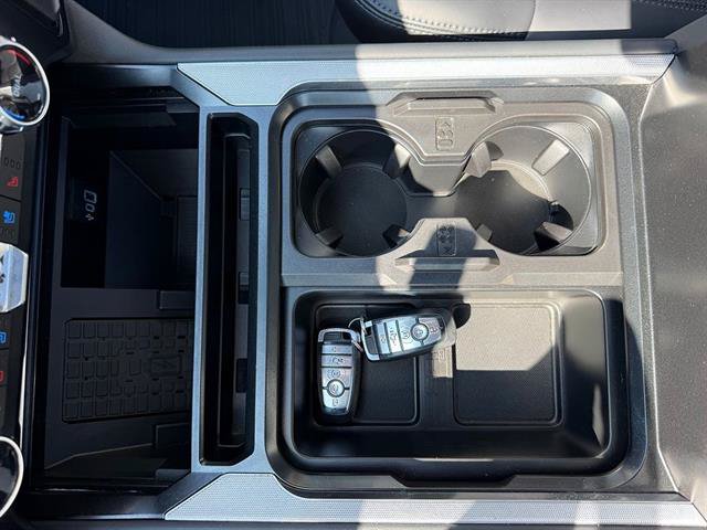 Certified 2025 Ford F250 Platinum w/ FX4 Off-Road Package AWD/4WD image 31