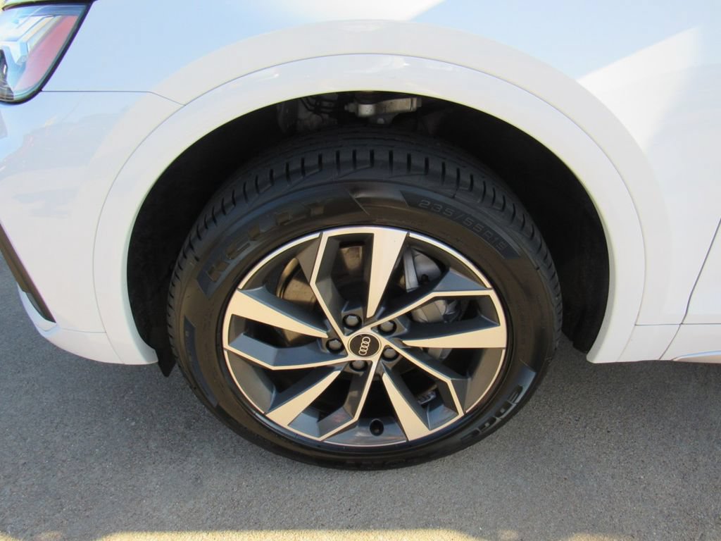 Used 2021 Audi Q5 2.0T Premium Plus w/ Premium Plus Package AWD/4WD image 10
