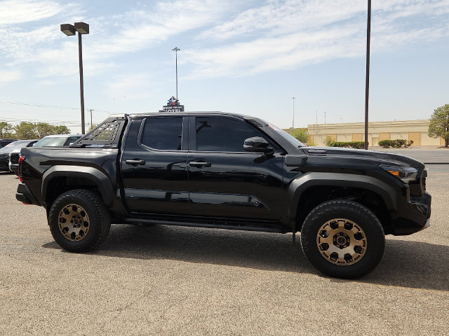 Used 2024 Toyota Tacoma 4x4 Double Cab Hybrid image 8