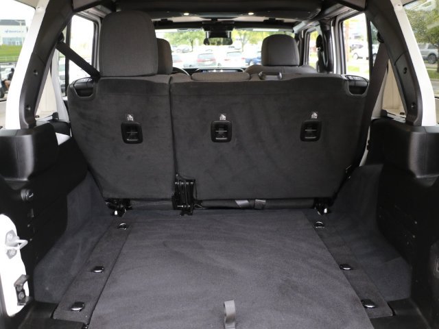 Used 2025 Jeep Wrangler Unlimited Sport AWD/4WD image 14