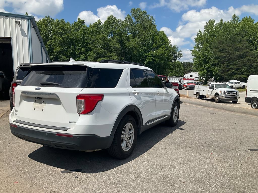Certified 2020 Ford Explorer XLT RWD image 5