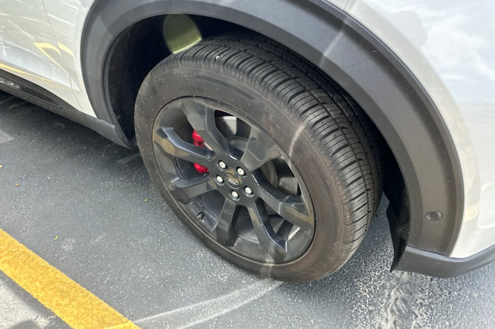 Certified 2020 Ford Explorer ST w/ ST Street Pack AWD/4WD image 9