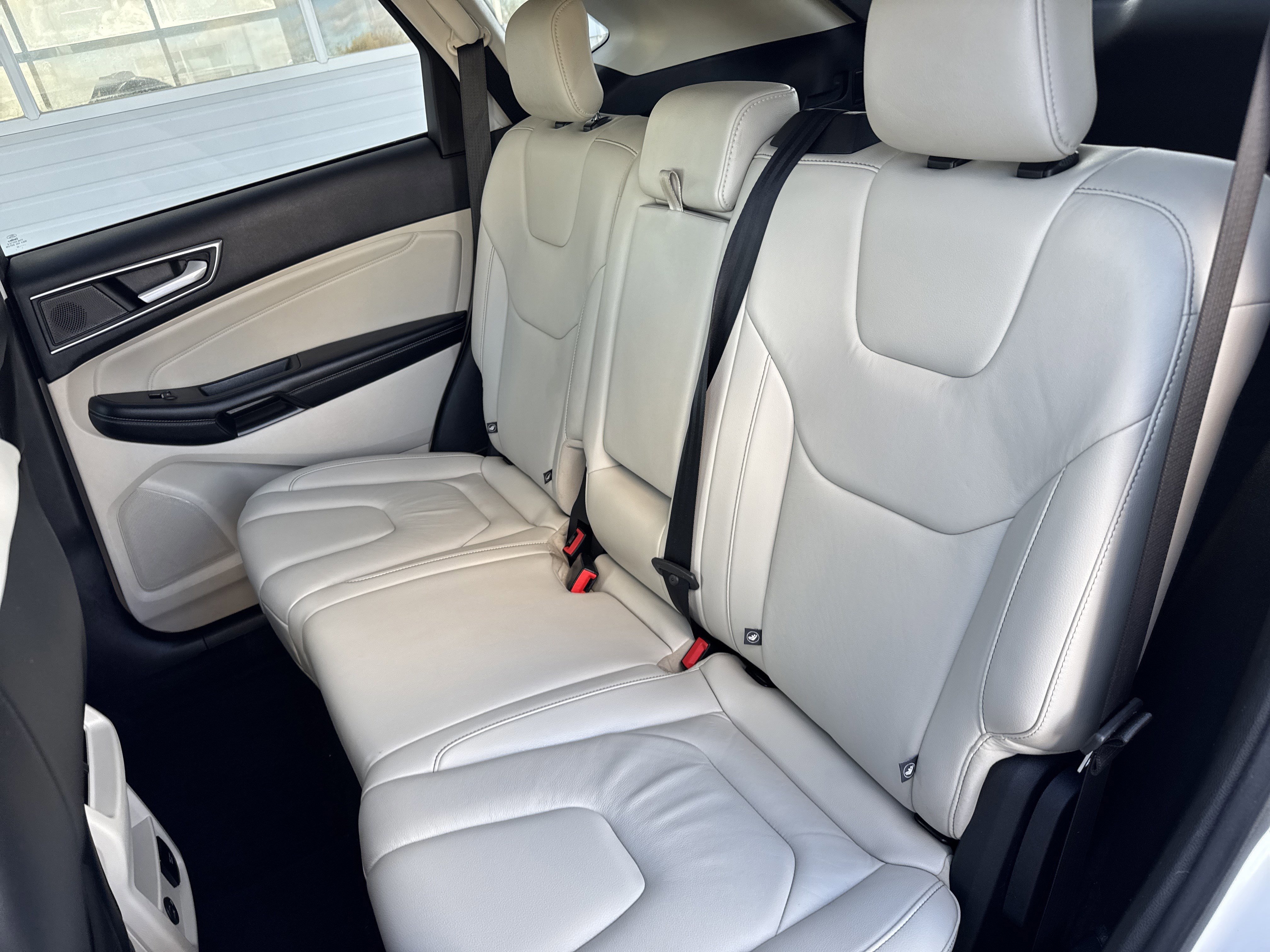 Certified 2022 Ford Edge Titanium image 29