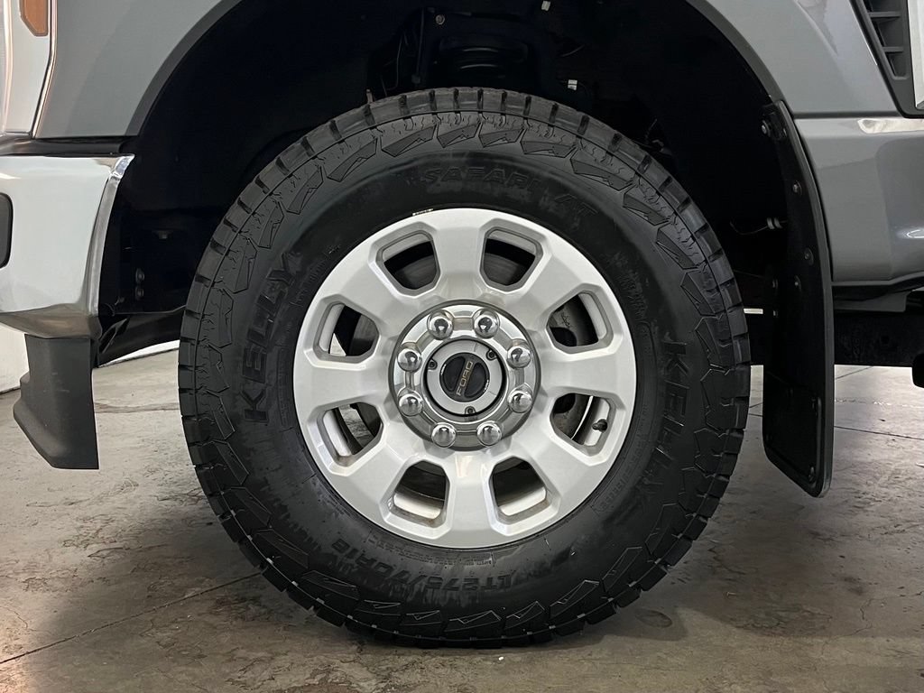 Certified 2024 Ford F350 XLT AWD/4WD image 15