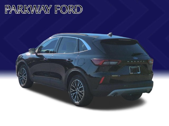 Certified 2024 Ford Escape SE FWD image 3