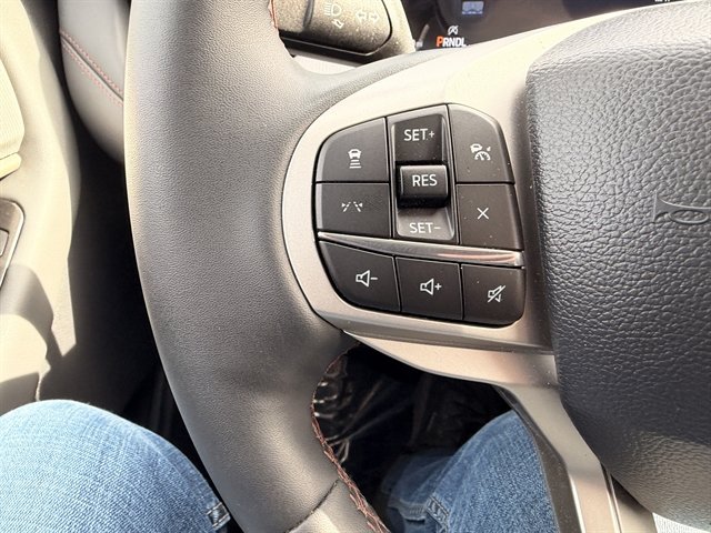 Certified 2025 Ford Explorer Active AWD/4WD image 18