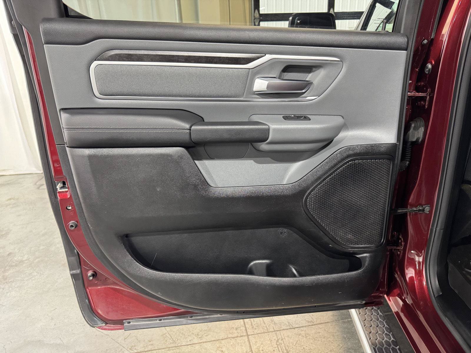 Used 2021 RAM 1500 Big Horn AWD/4WD image 33