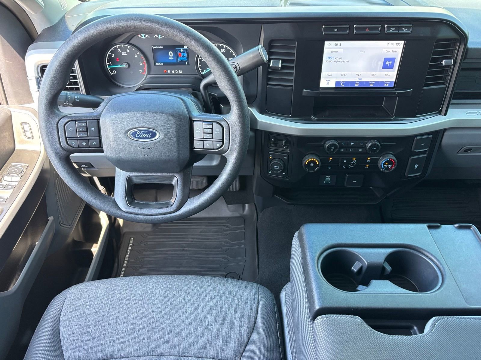 Certified 2024 Ford F250 XL w/ STX Appearance Package AWD/4WD image 17