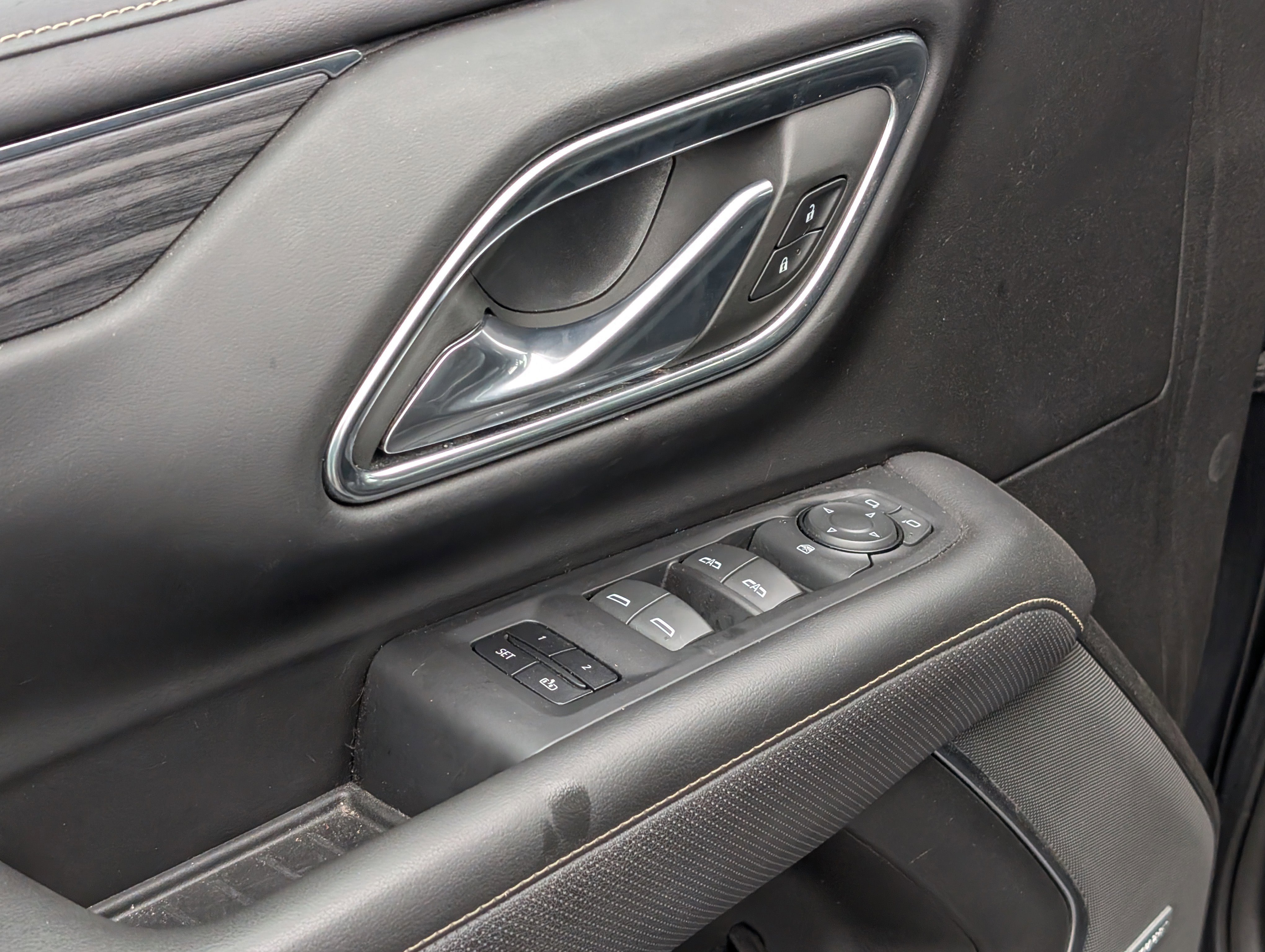 Used 2023 GMC Yukon SLT image 18