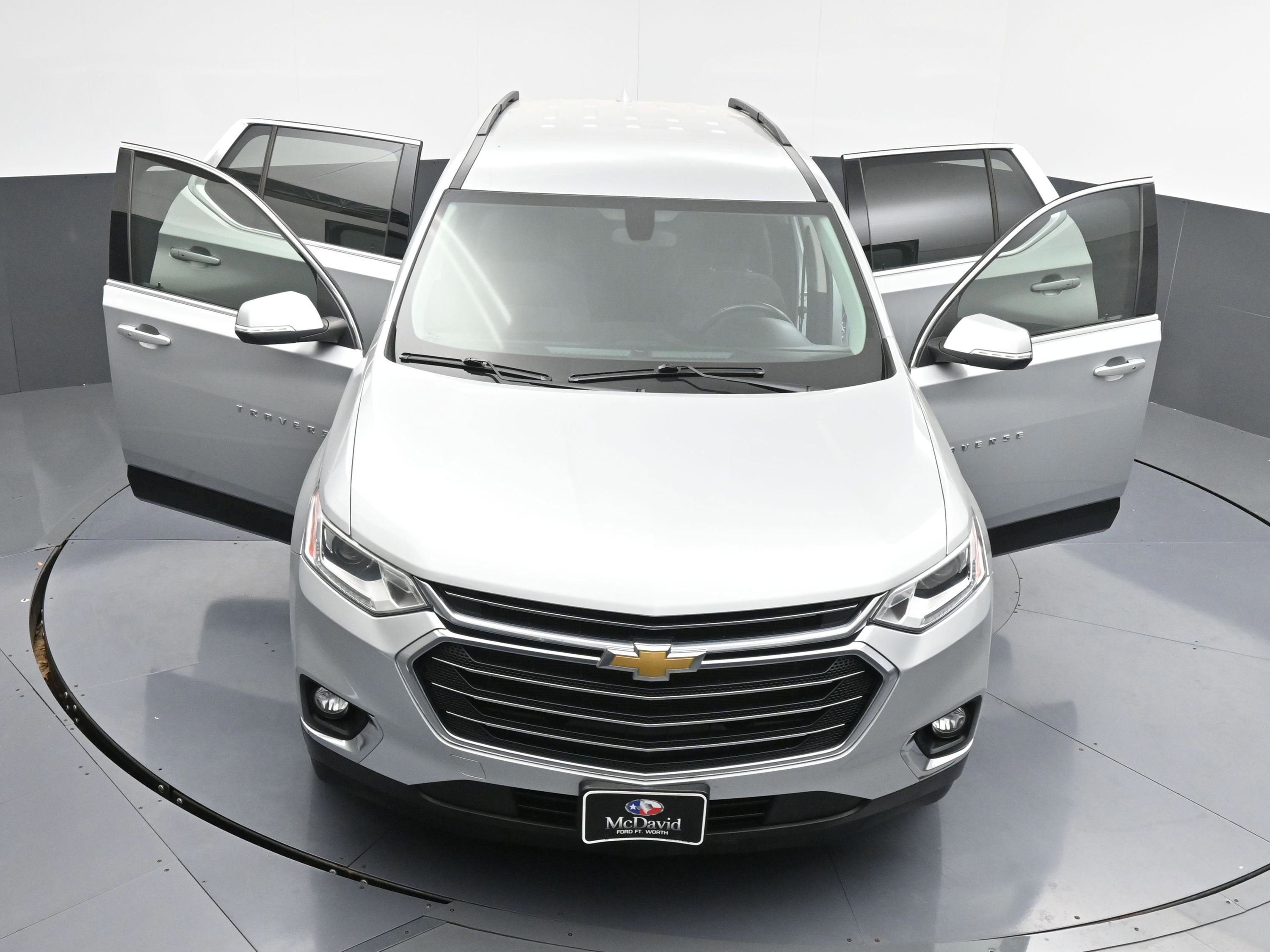 Used 2021 Chevrolet Traverse LT image 45