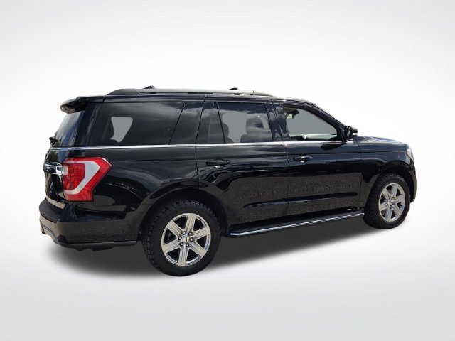 Certified 2018 Ford Expedition XLT w/ Equipment Group 202A RWD image 9