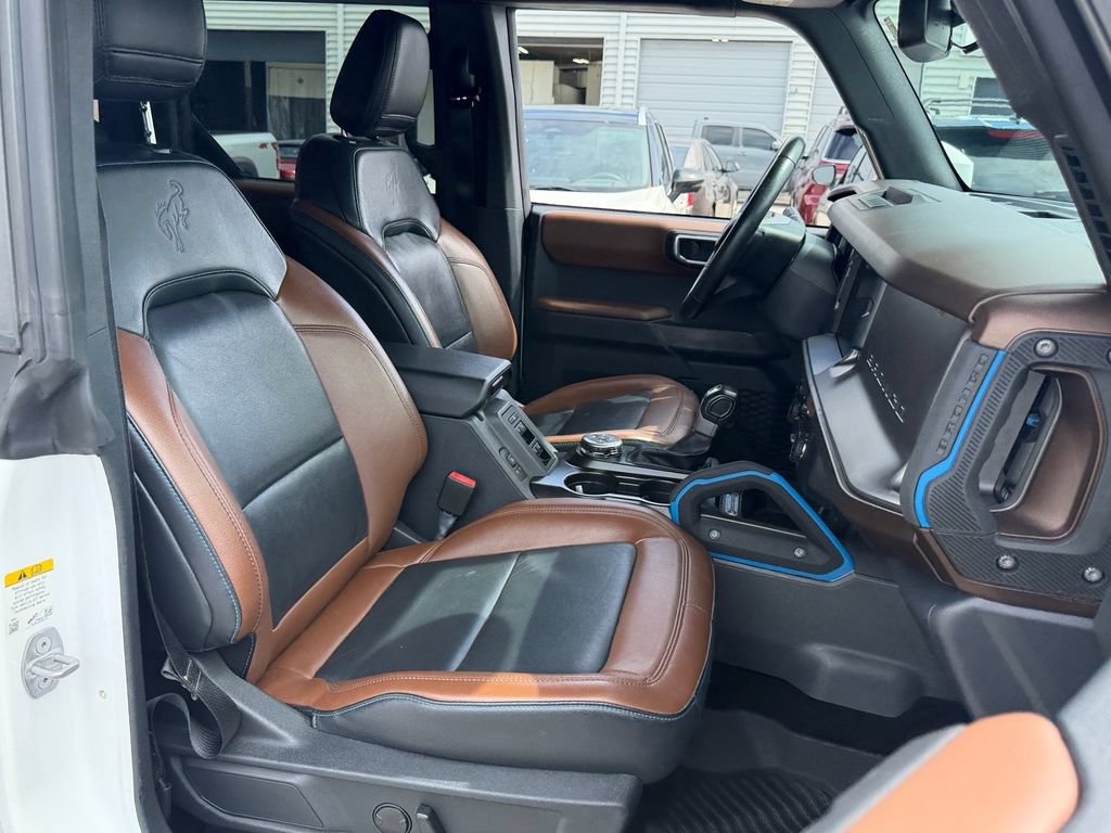 Certified 2022 Ford Bronco Outer Banks w/ Sasquatch Package AWD/4WD image 17