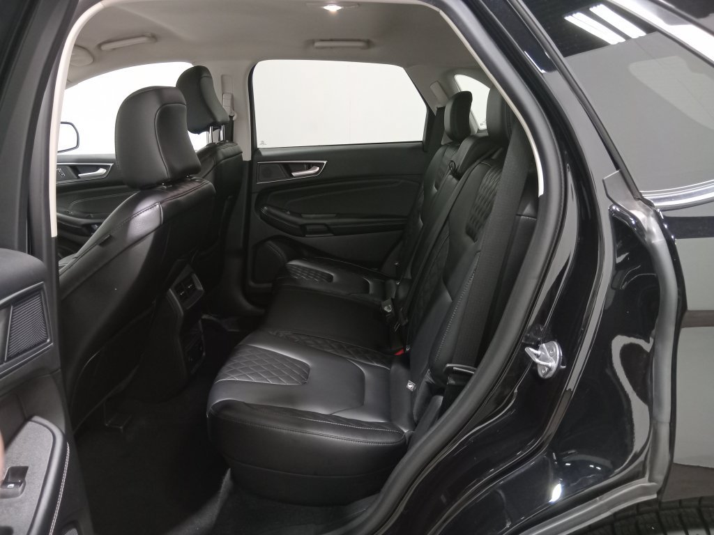 Certified 2024 Ford Edge Titanium AWD/4WD image 13
