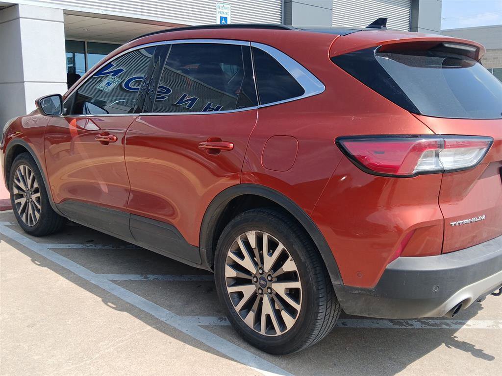 Certified 2020 Ford Escape Titanium AWD/4WD image 8