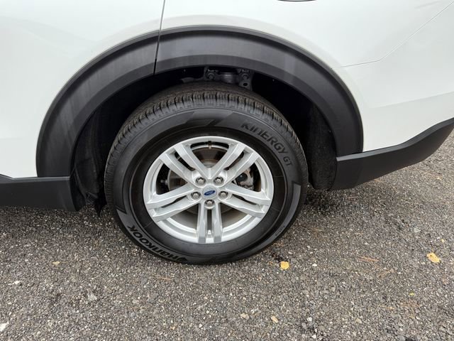 Certified 2023 Ford Explorer XLT w/ Equipment Group 202A image 28