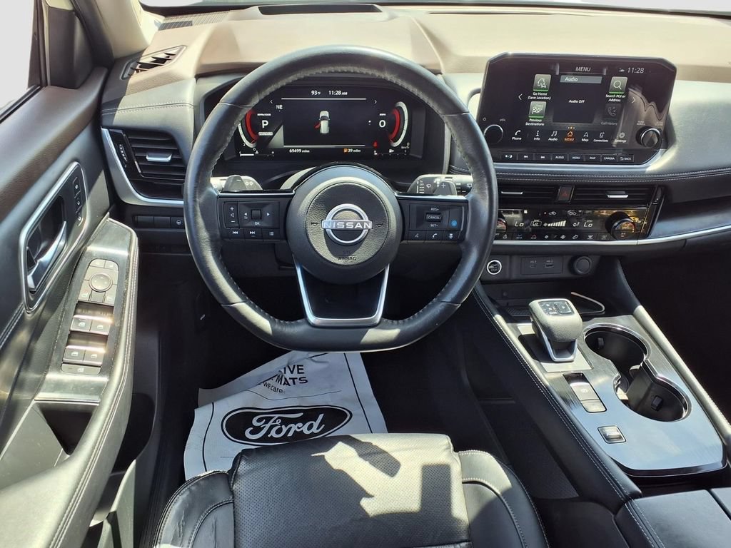 Used 2022 Nissan Rogue Platinum w/ Head-Up Display Package FWD image 9