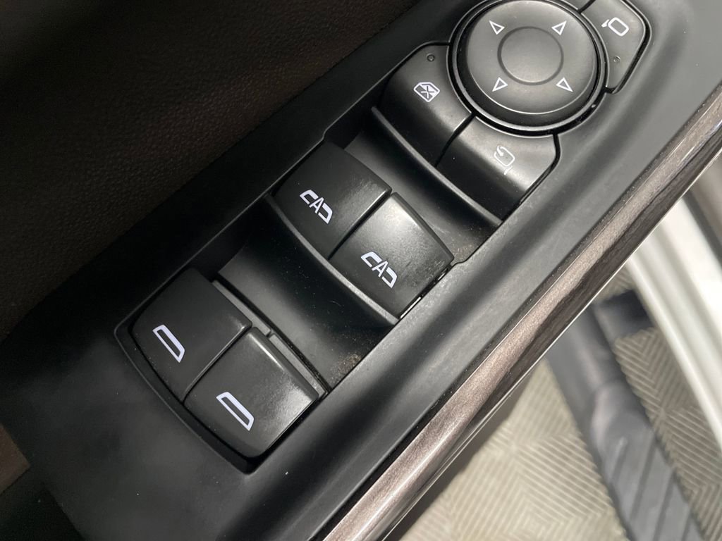 Used 2022 Chevrolet Silverado 1500 LTZ image 17