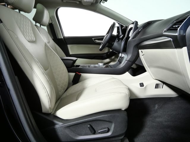 Certified 2023 Ford Edge Titanium AWD/4WD image 11