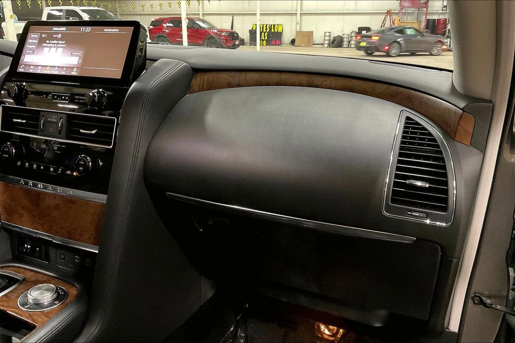 Used 2024 Nissan Armada SL image 15