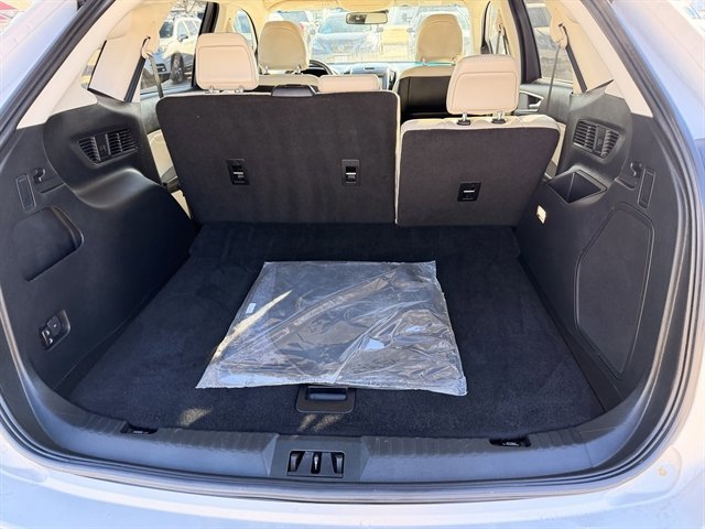 Certified 2018 Ford Edge Titanium w/ Ford Safe & Smart Package image 11