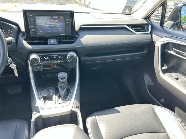 Used 2022 Toyota RAV4 LE FWD image 15