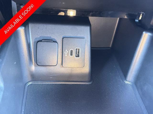 Certified 2025 Ford Explorer Platinum w/ Ultimate Package AWD/4WD image 30