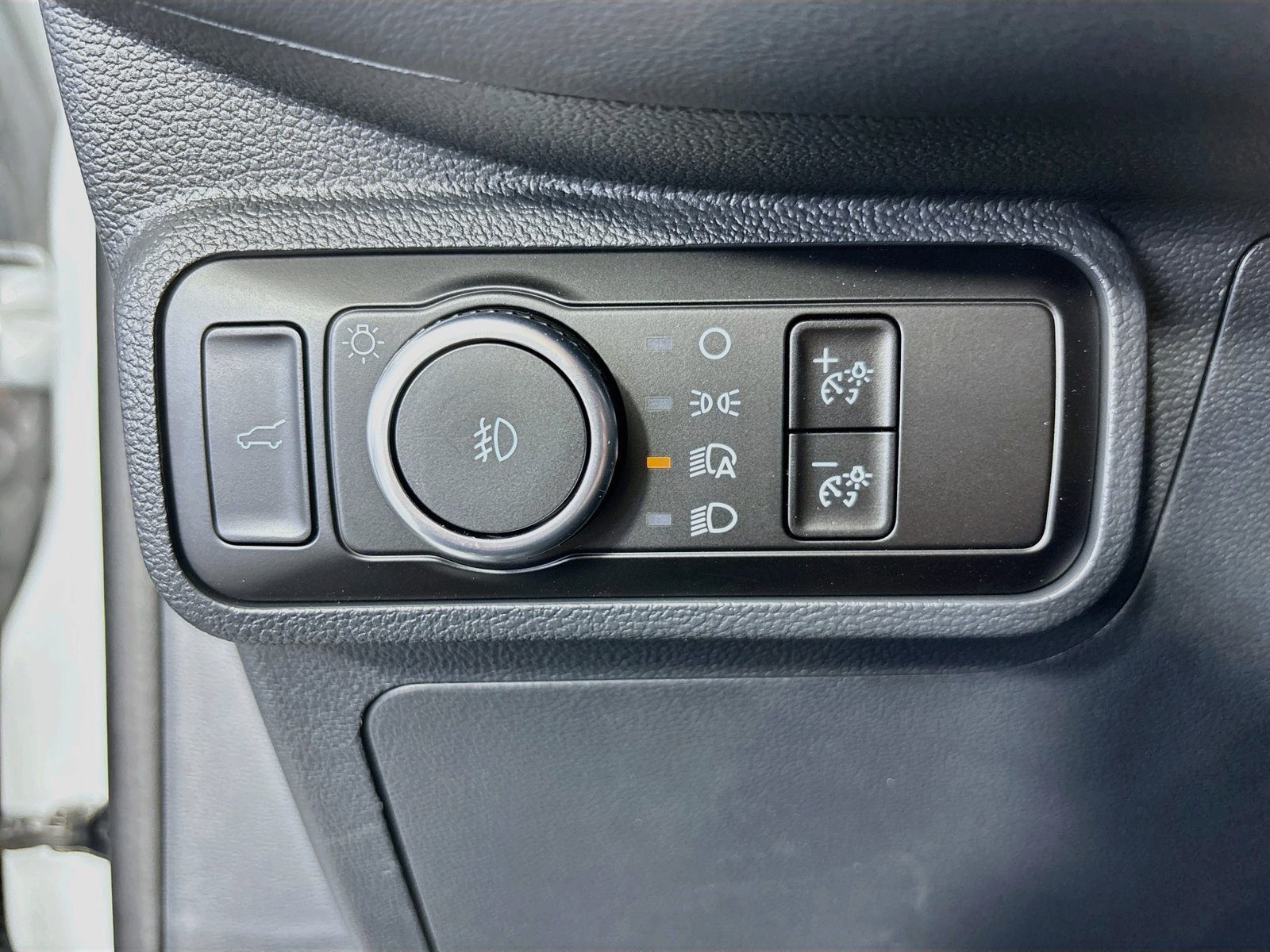 Certified 2026 Ford Explorer ST AWD/4WD image 10