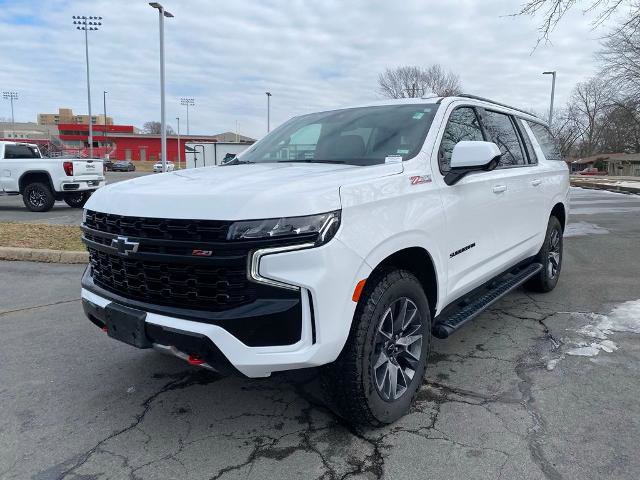 Used 2023 Chevrolet Suburban Z71 image 3