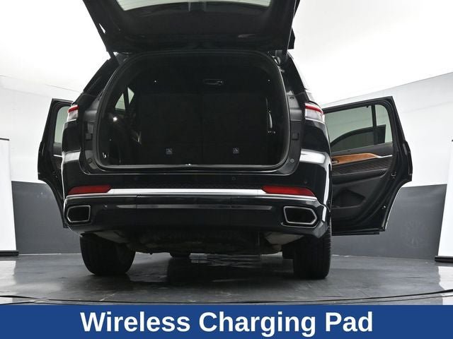 Used 2023 Jeep Grand Cherokee L Summit AWD/4WD image 40
