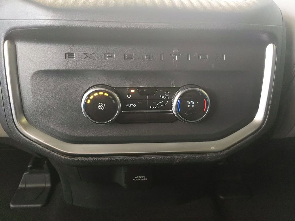 Certified 2025 Ford Expedition Active RWD image 17
